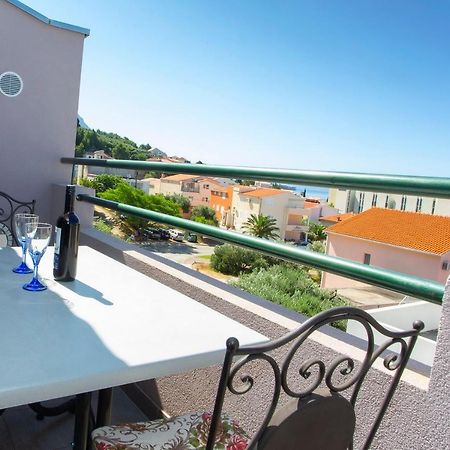 Apartments Loncar Tučepi Kültér fotó