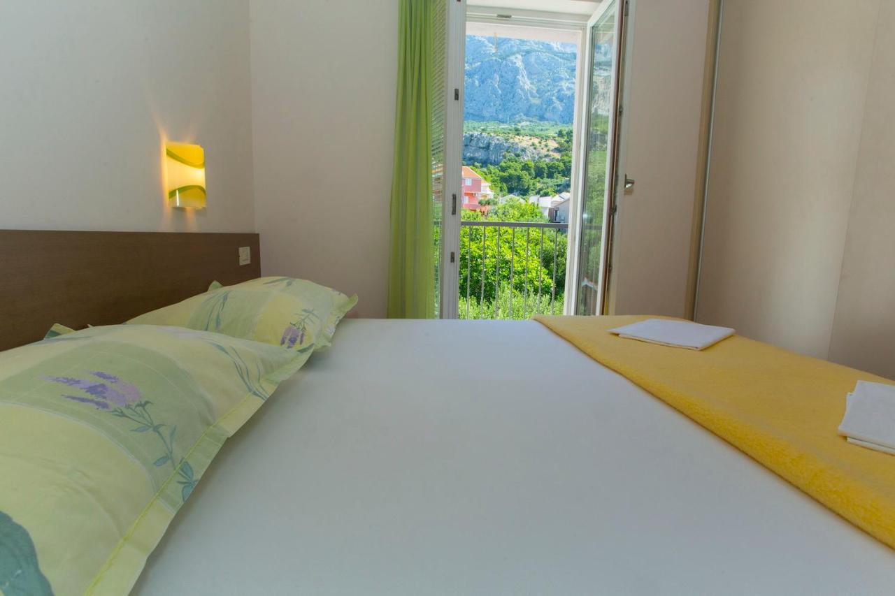 Apartments Loncar Tučepi Kültér fotó