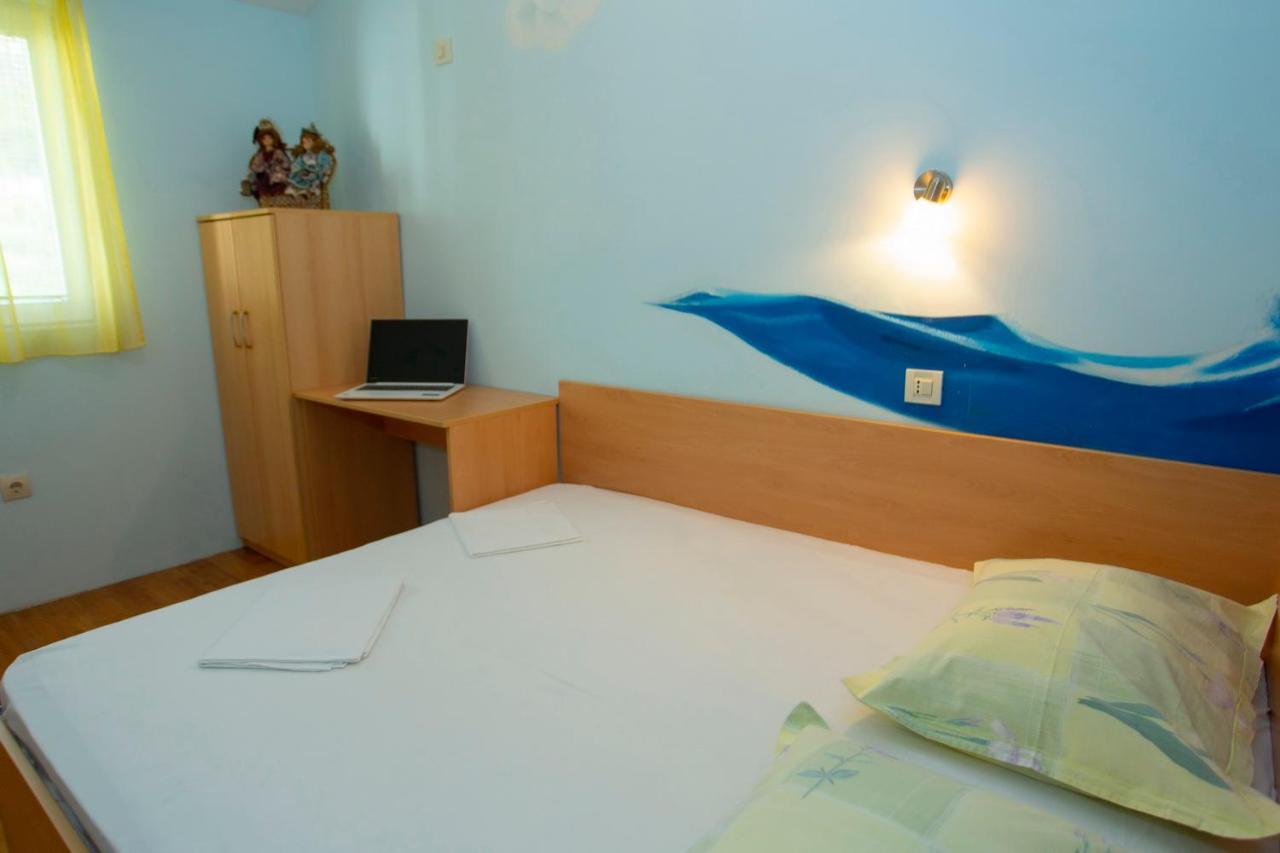 Apartments Loncar Tučepi Kültér fotó