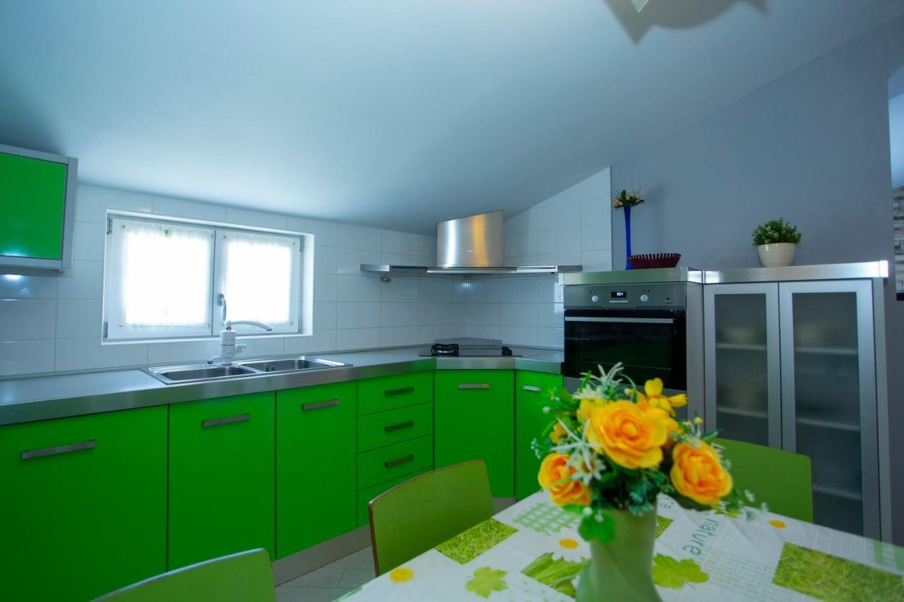 Apartments Loncar Tučepi Kültér fotó