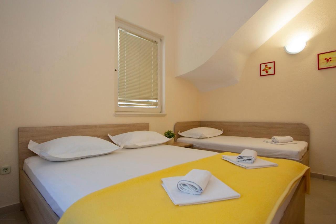 Apartments Loncar Tučepi Kültér fotó