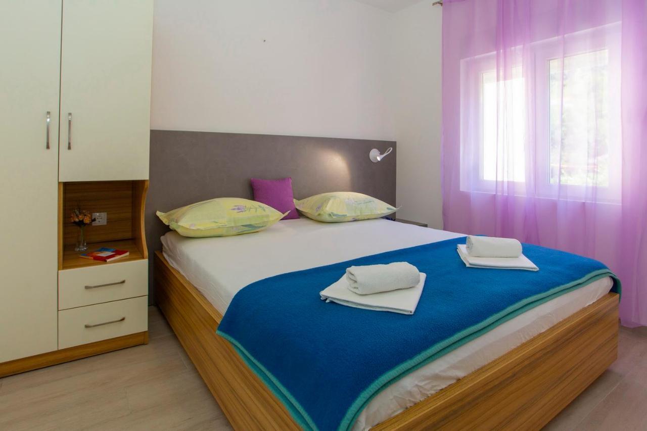 Apartments Loncar Tučepi Kültér fotó